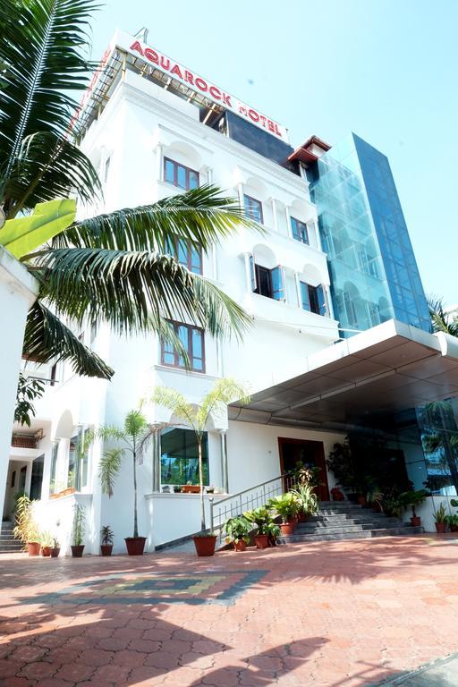Aquarock Hotel Kazhakuttam Exterior foto